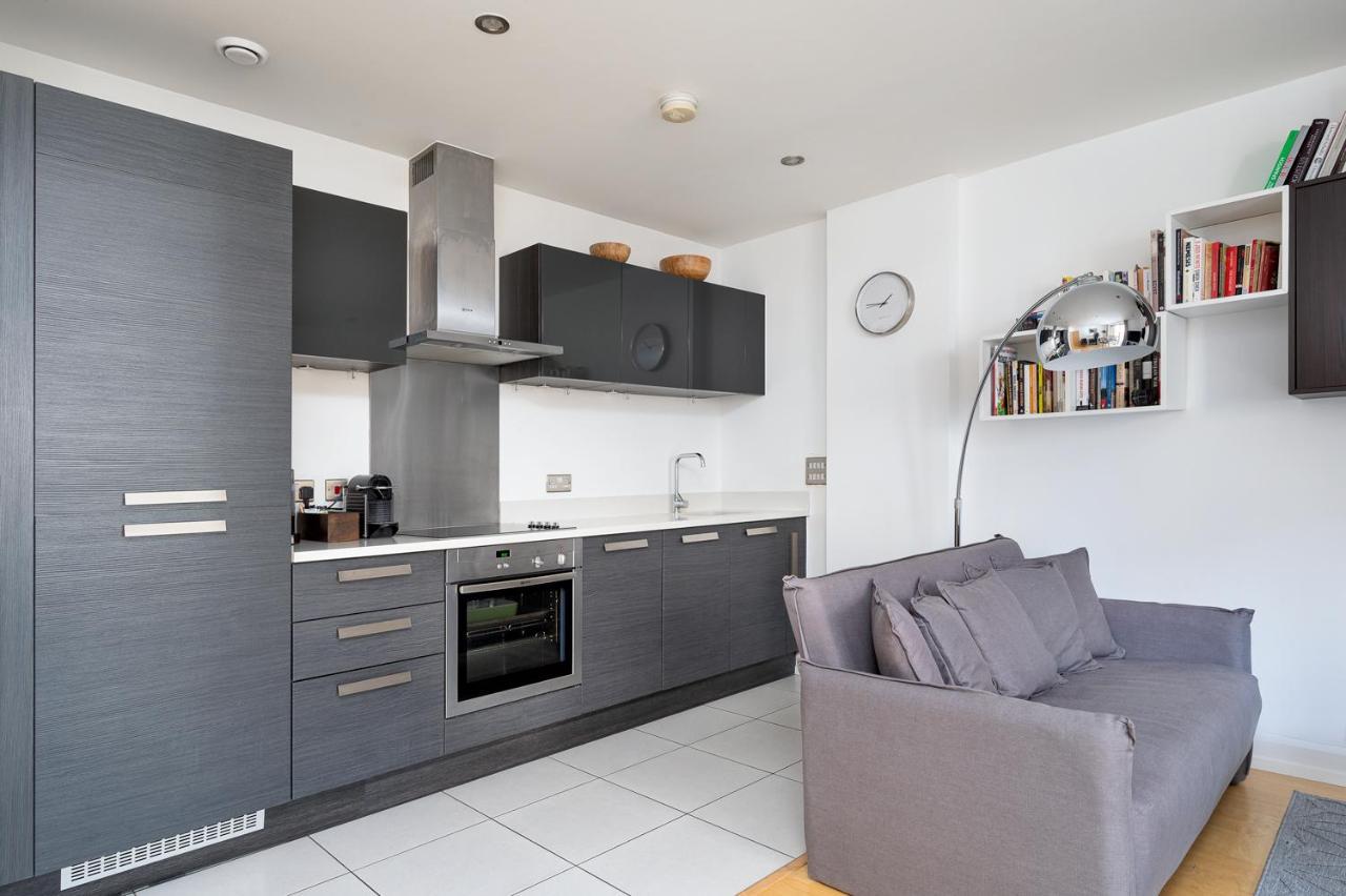 D8 - Canal View Apartment 伦敦 外观 照片