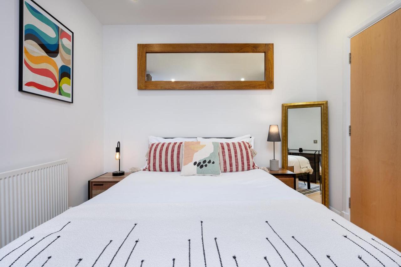 D8 - Canal View Apartment 伦敦 外观 照片