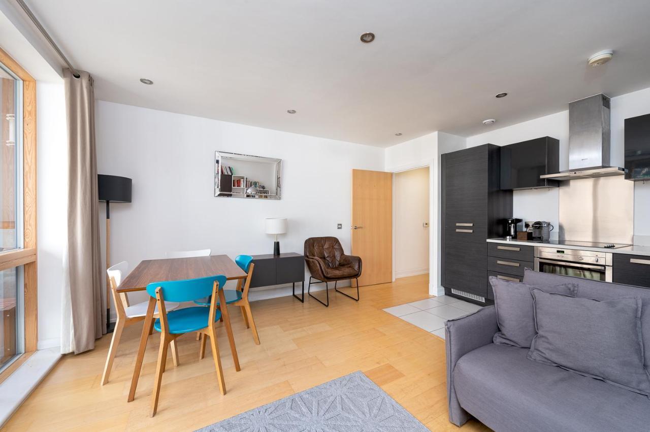 D8 - Canal View Apartment 伦敦 外观 照片